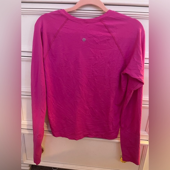 Pink lulu lemon long sleeve - Picture 2 of 3